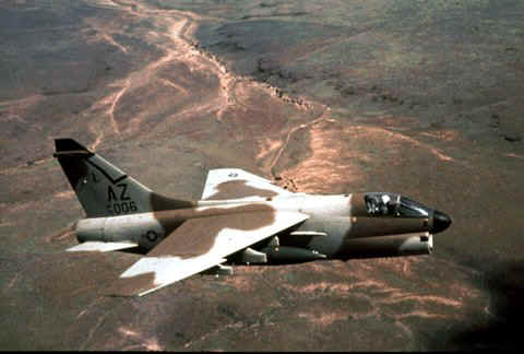 A-7pic.jpg (36696 bytes)